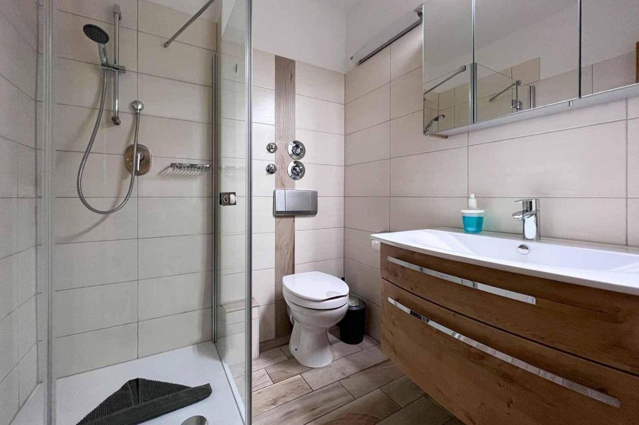 Apartment Ferienwohnung-9-mit-schwimmbad-sauna-residenz-passat-doese *
